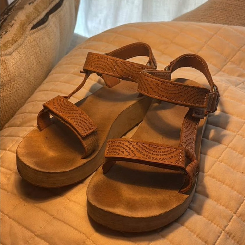 Teva Tan Leather Sandals